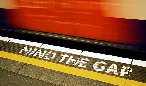 Warning: Mind the Data Governance Gap in Self-service BI Warning: Mind the Data Governance Gap in Self-service BI