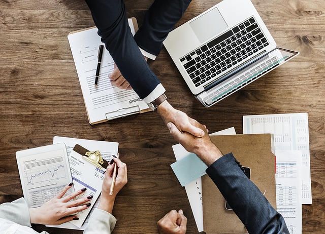 Building a data-driven culture and getting executive buy-in Building a data-driven culture and getting executive buy-in