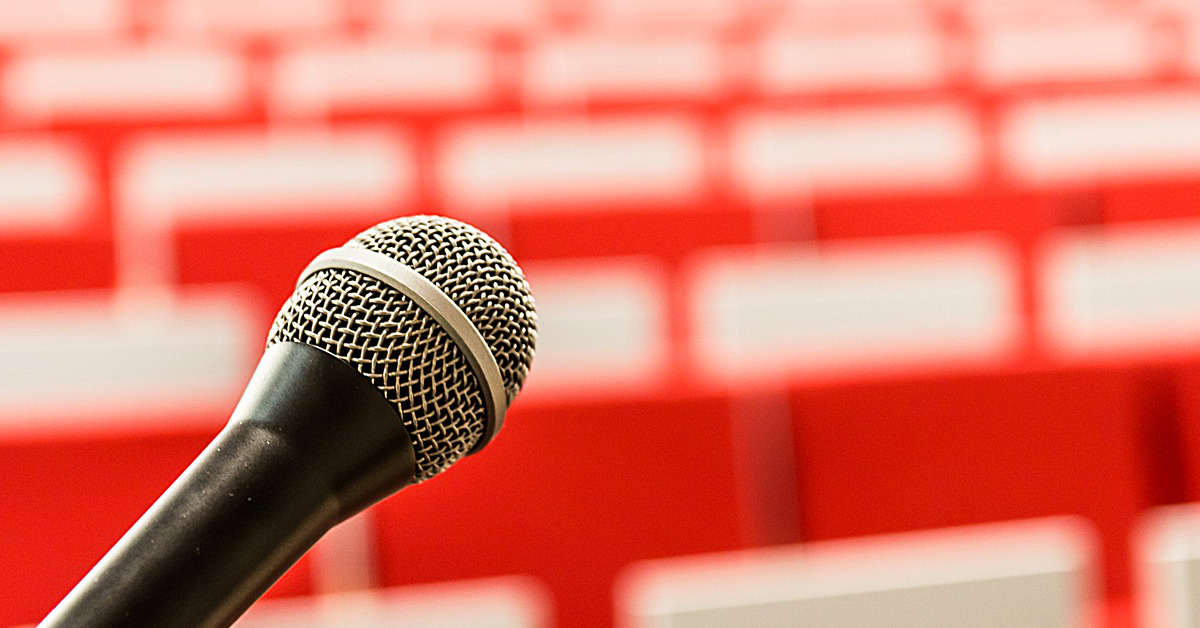 How to deliver data stories with context with Yellowfin Present How to deliver data stories with context with Yellowfin Present